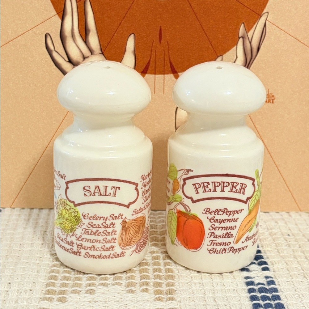 🦖5 for $20  | Vintage Avon salt and pepper shakers from 1980